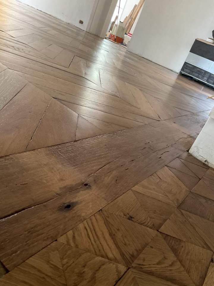 35C8DDB5 8A92 45B5 A37B A4F764B46D28